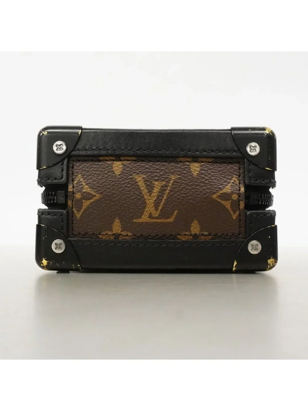 Louis Vuitton Shoulder Bag Monogram Tufting Vertical Soft Trunk Joanne